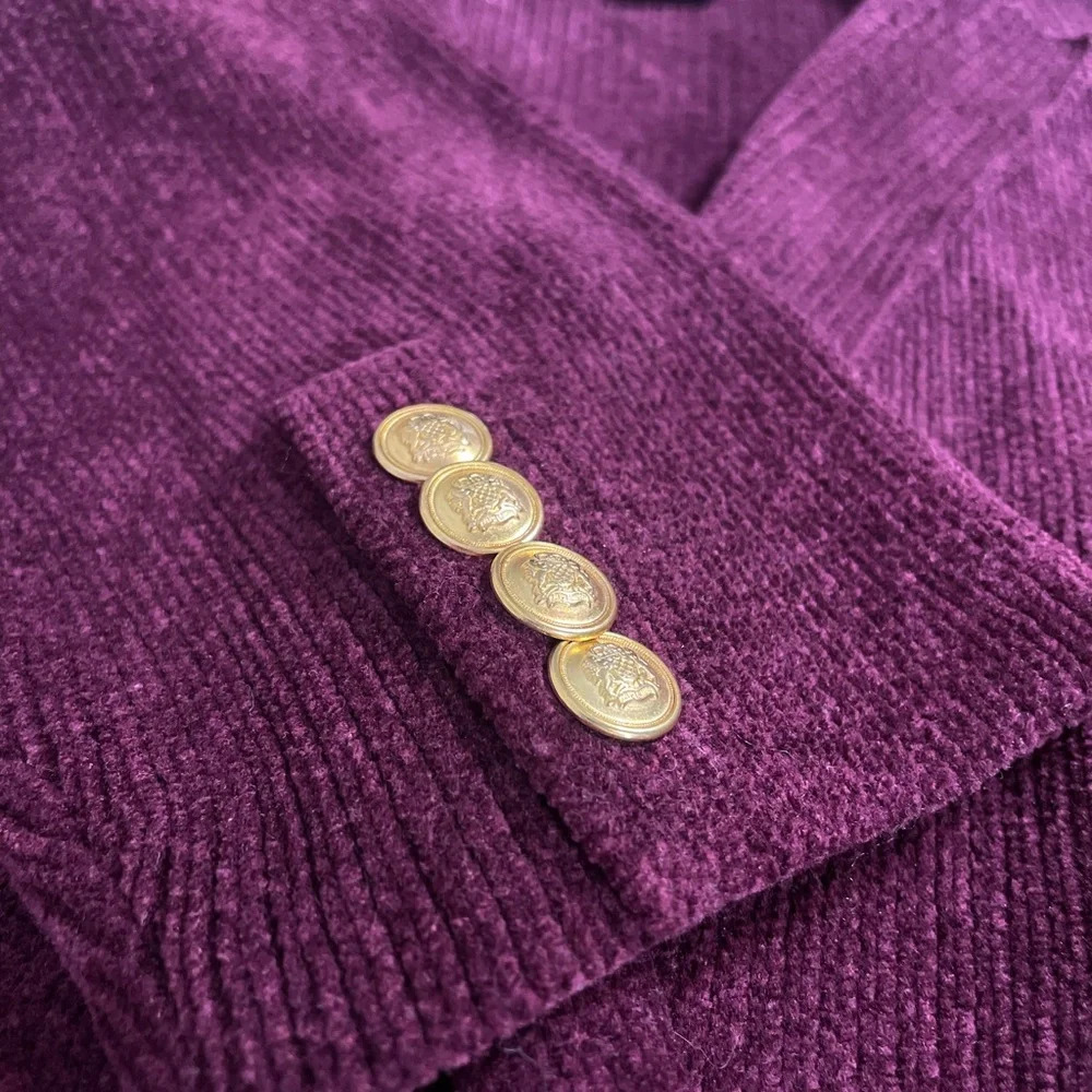 Lauren Ralph Lauren Burgundy Knit Blazer with Gold Crest Buttons - Picture 10 of 11